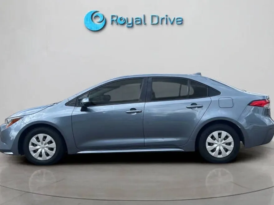 2021 Toyota Corolla L photo 1