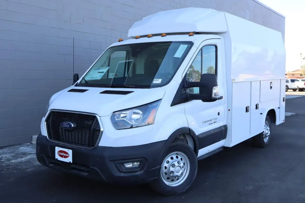 2024 Ford Transit Cutaway Chassis photo 1