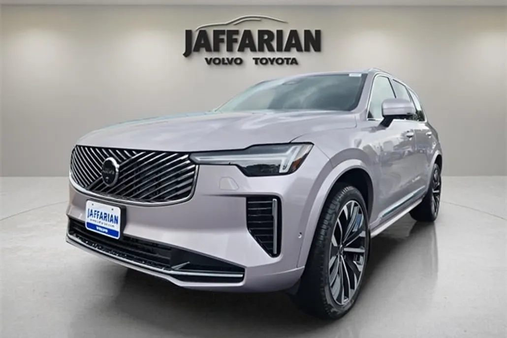 2026 Volvo XC90 photo 1