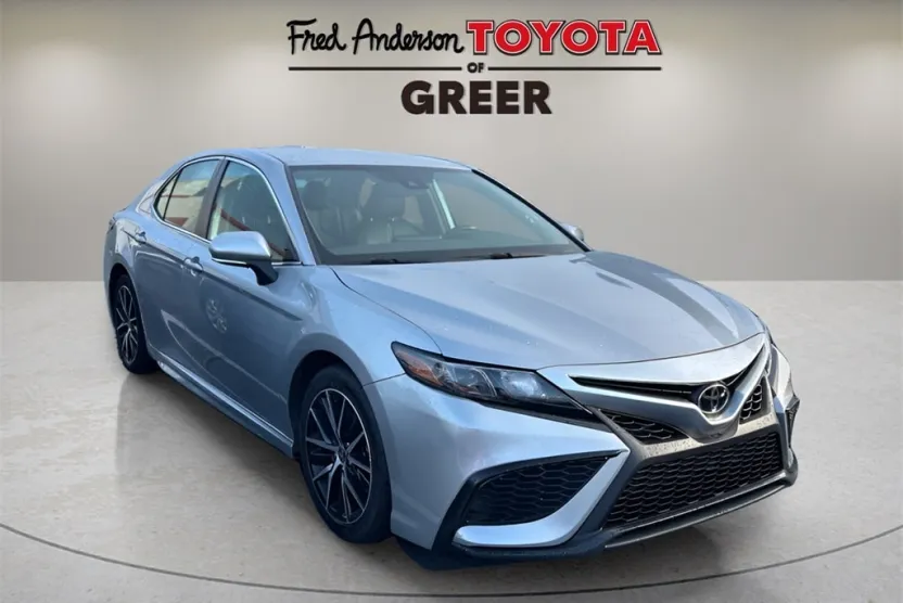 2023 Toyota Camry SE photo 1