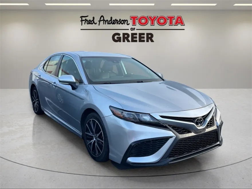 2023 Toyota Camry SE photo 1