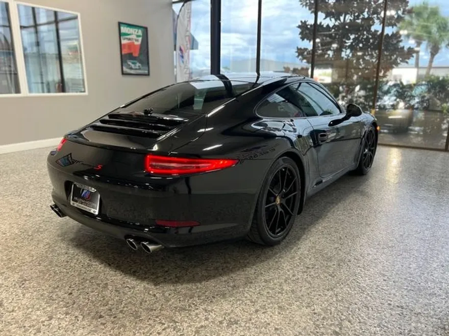 2014 Porsche 911 S photo 1