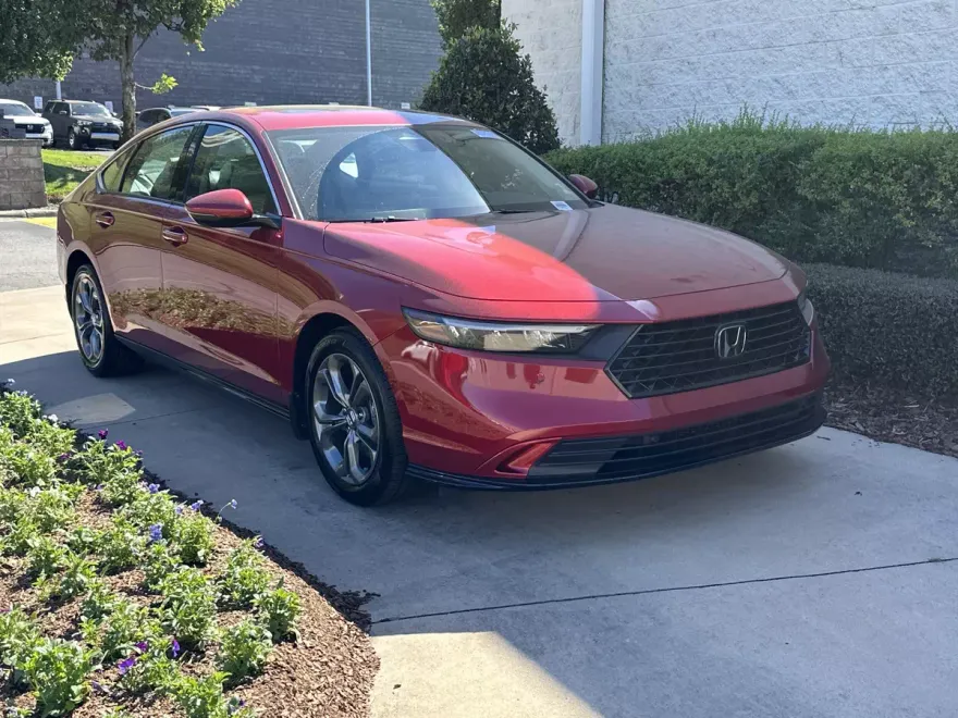 2023 Honda Accord Hybrid EX-L photo 1