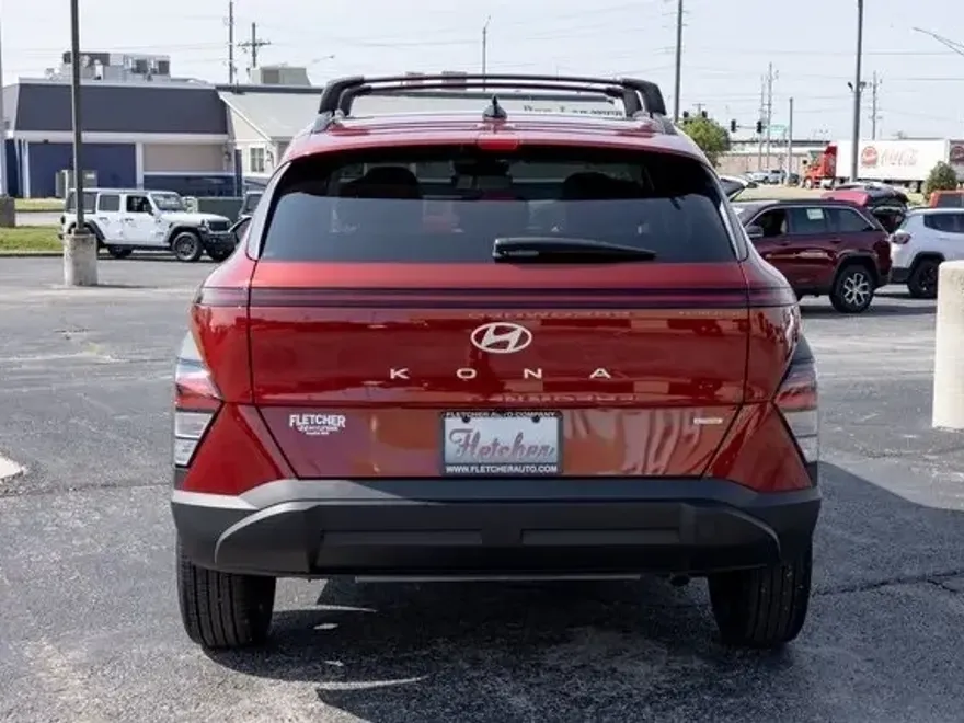 2025 Hyundai Kona SEL photo 1