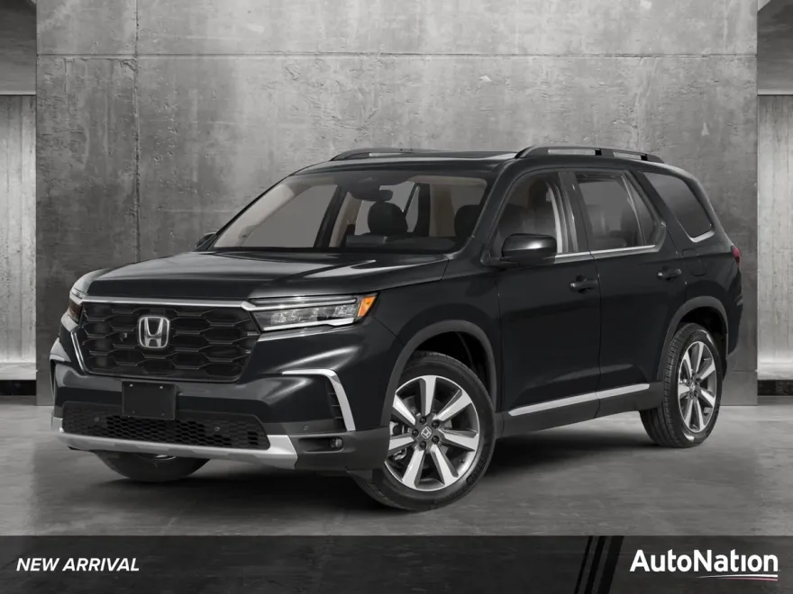 2025 Honda Pilot Touring photo 1