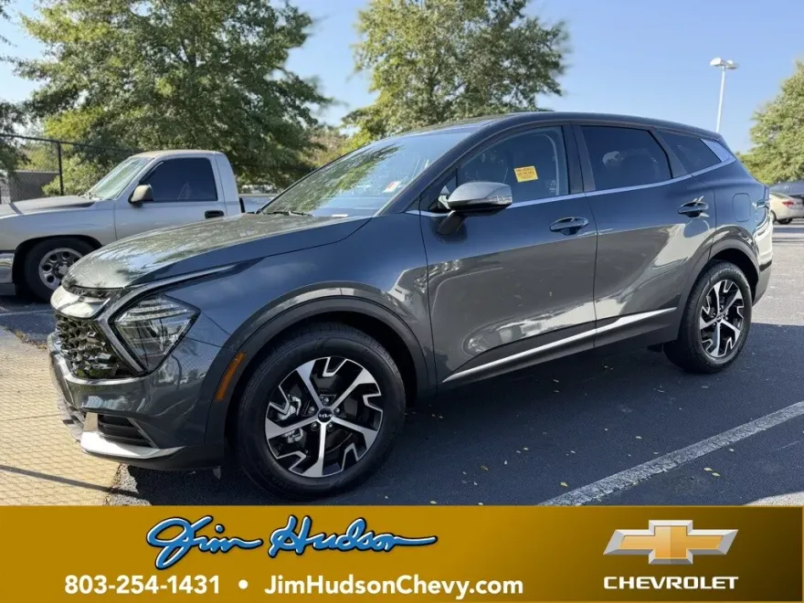 2025 Kia Sportage EX photo 1
