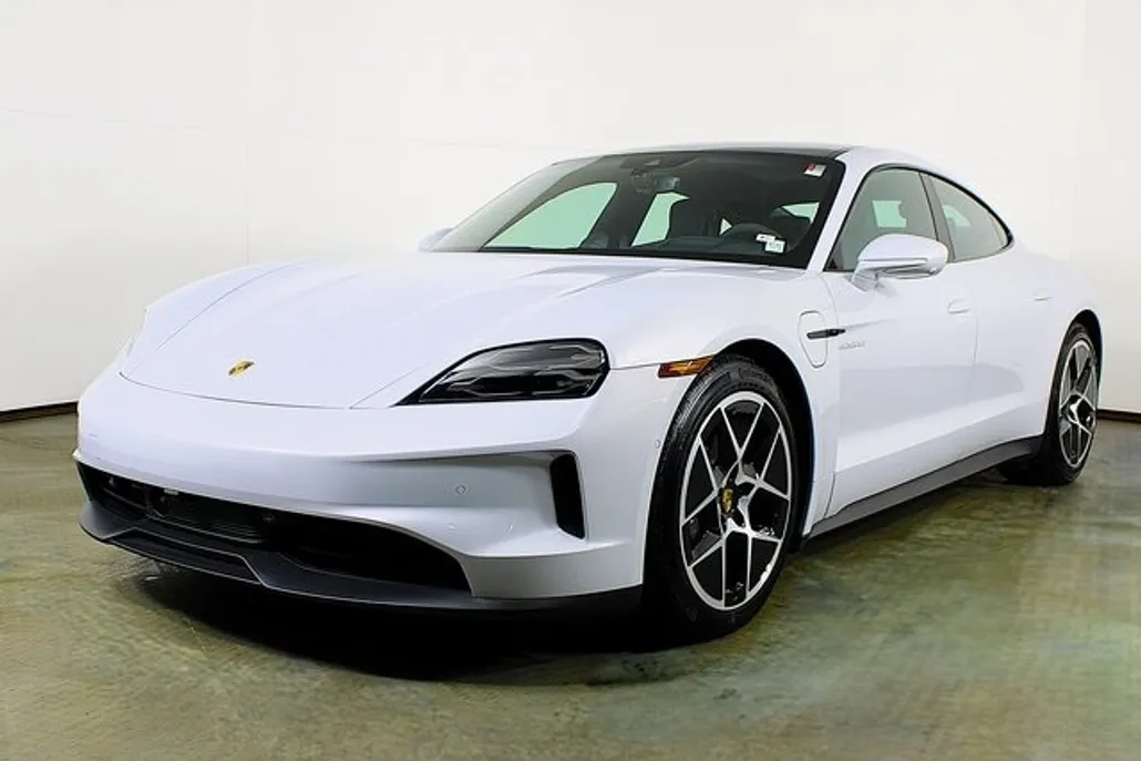 2025 Porsche Taycan S photo 1
