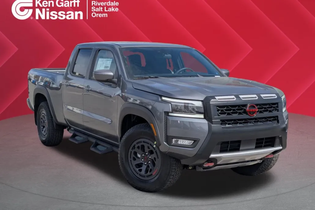 2025 Nissan Frontier PRO-4X photo 1