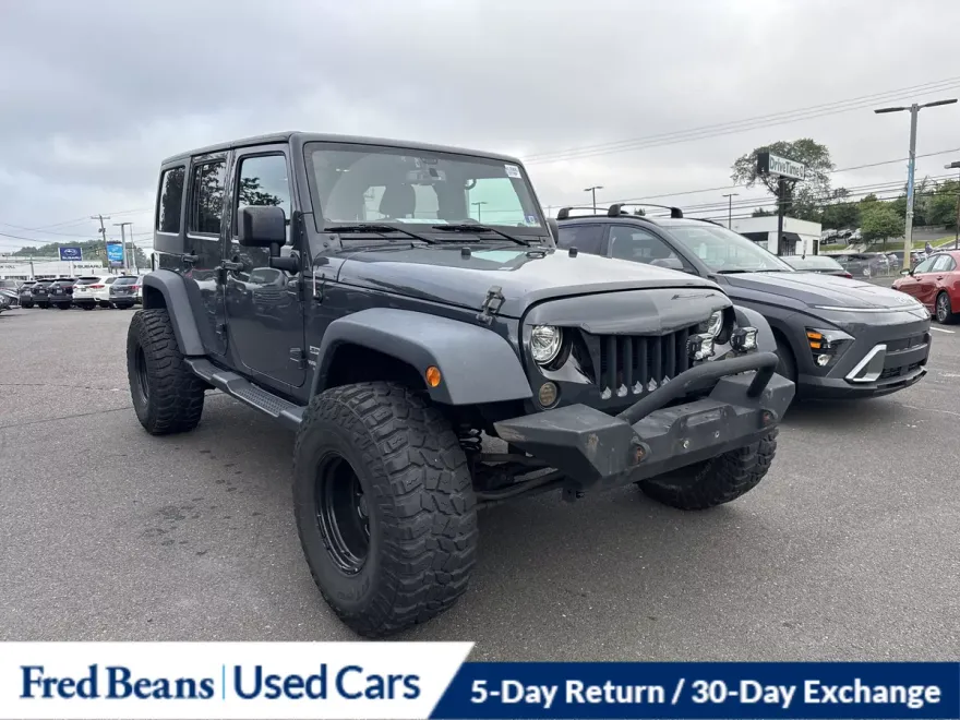 2017 Jeep Wrangler Unlimited Sport photo 1