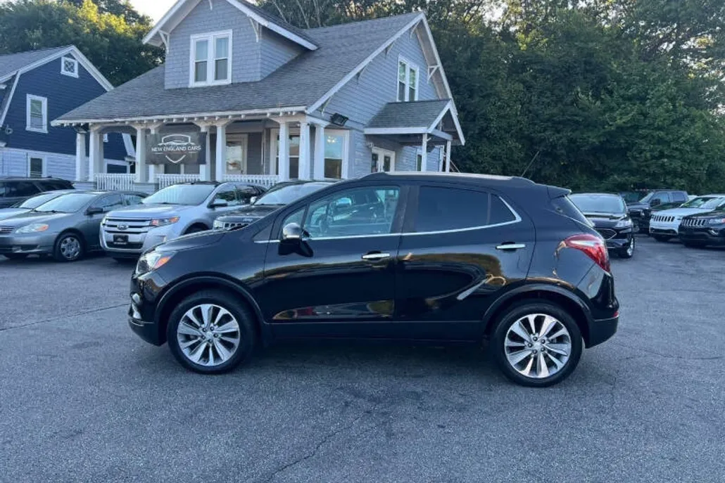 2019 Buick Encore Preferred photo 1