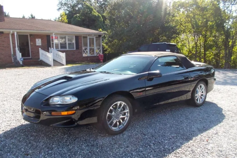 2001 Chevrolet Camaro Z28 photo 1