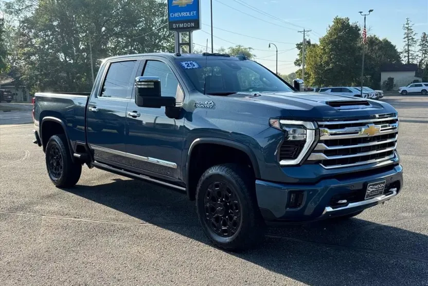 2025 Chevrolet Silverado 3500HD High Country photo 1