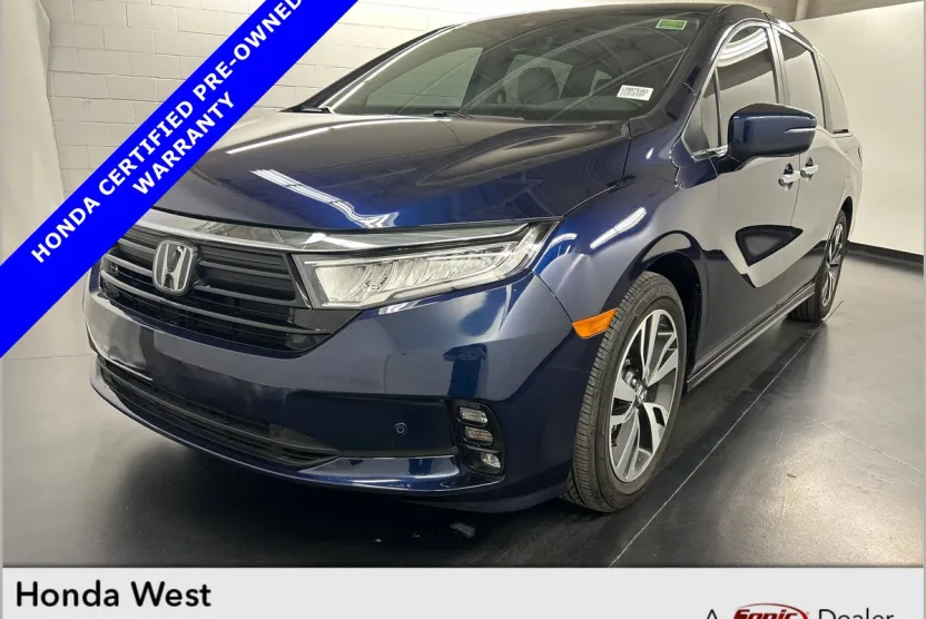 2023 Honda Odyssey Touring photo 1