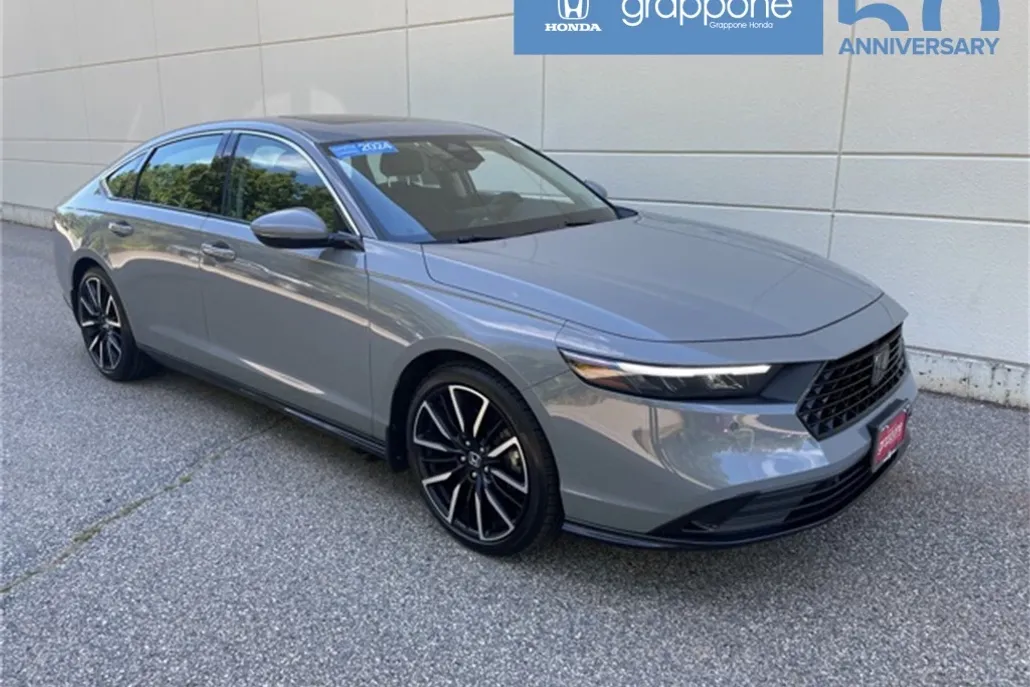 2024 Honda Accord Hybrid Touring photo 1