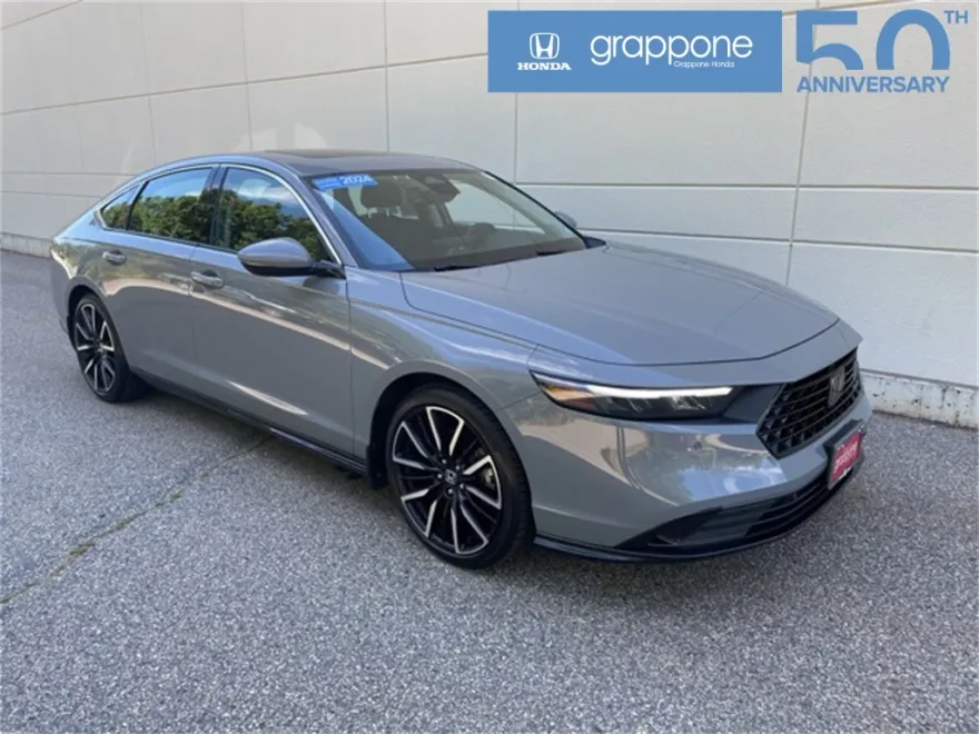 2024 Honda Accord Hybrid Touring photo 1