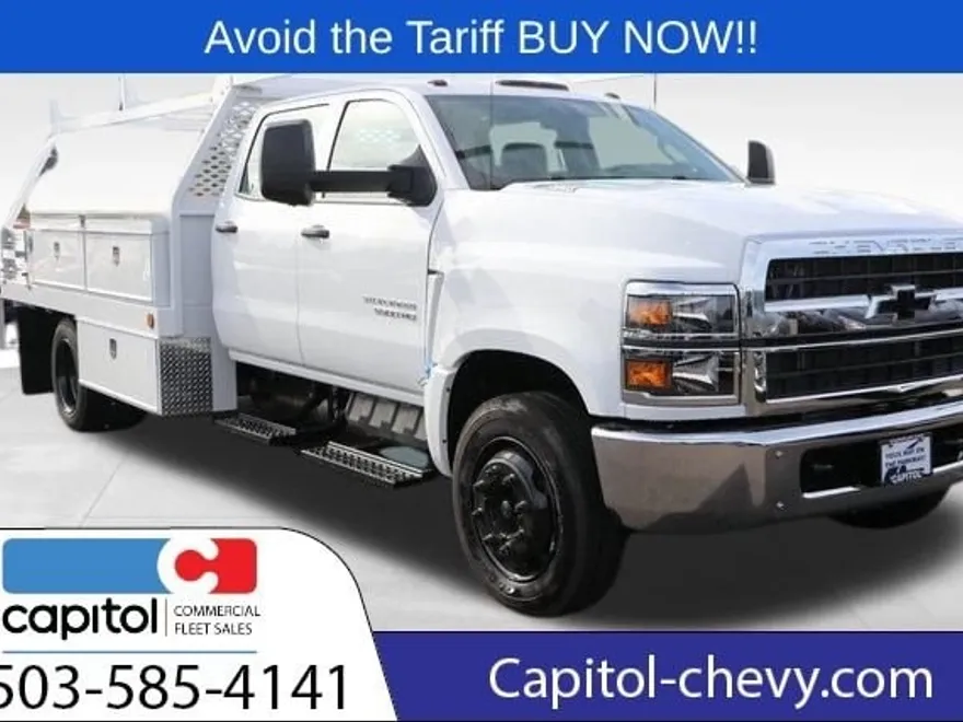 2024 Chevrolet Silverado 5500HD Work Truck photo 1