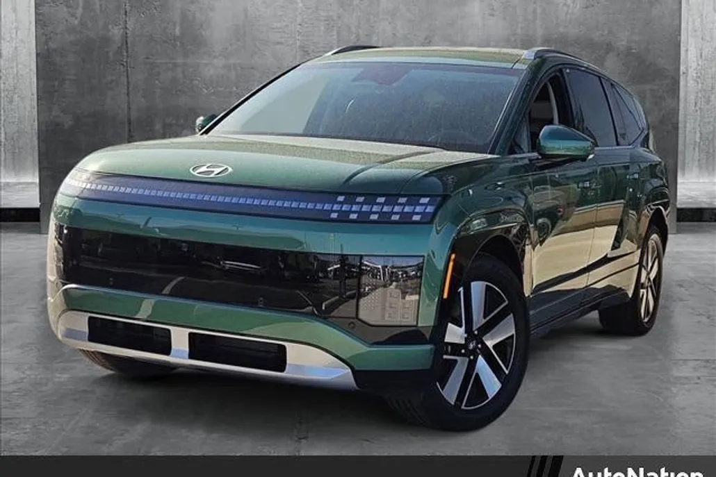 2026 Hyundai Ioniq SEL photo 1