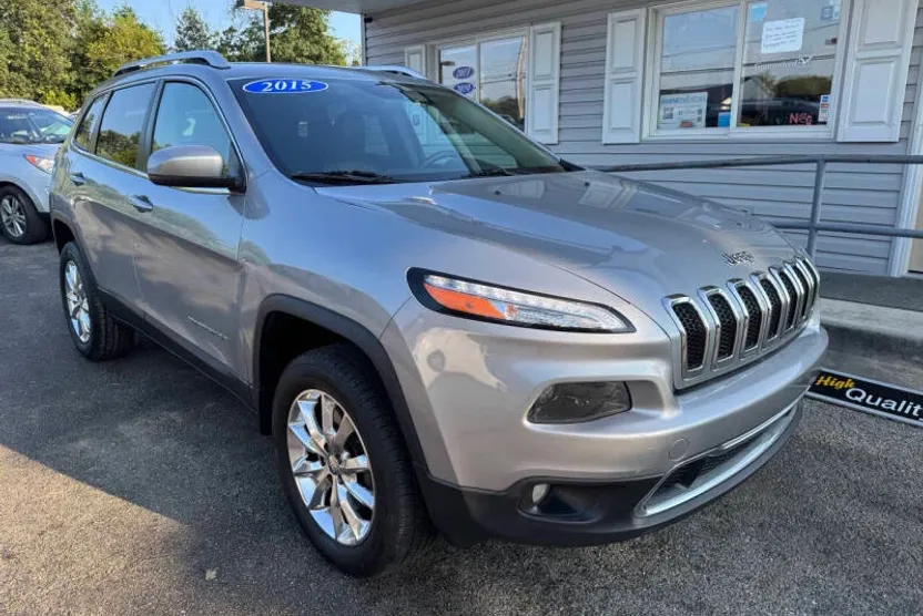 2015 Jeep Cherokee Limited photo 1