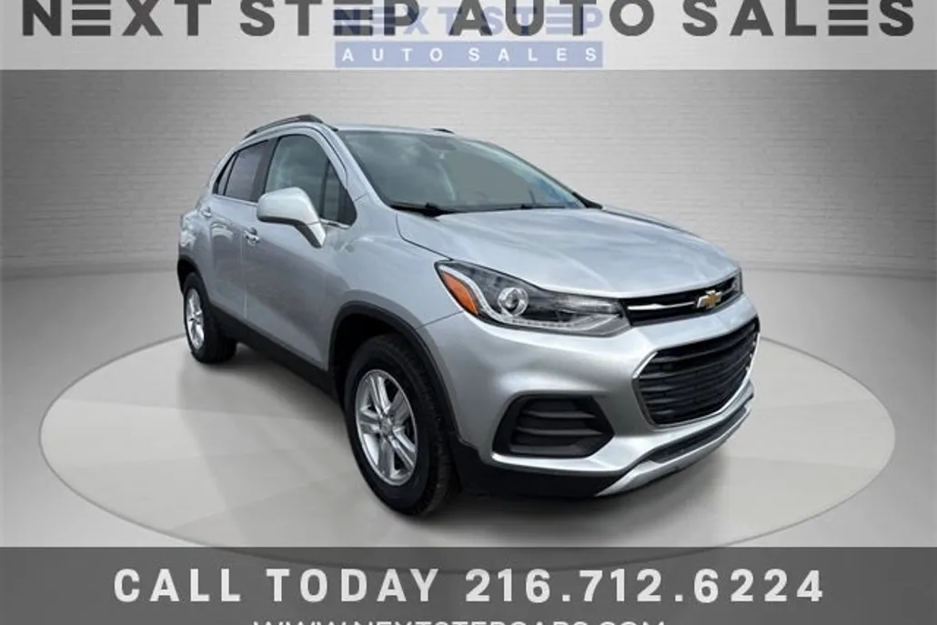 2017 Chevrolet Trax LT photo 1