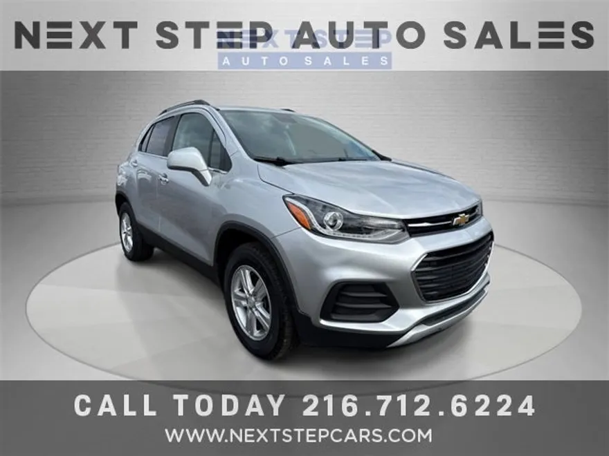2017 Chevrolet Trax LT photo 1
