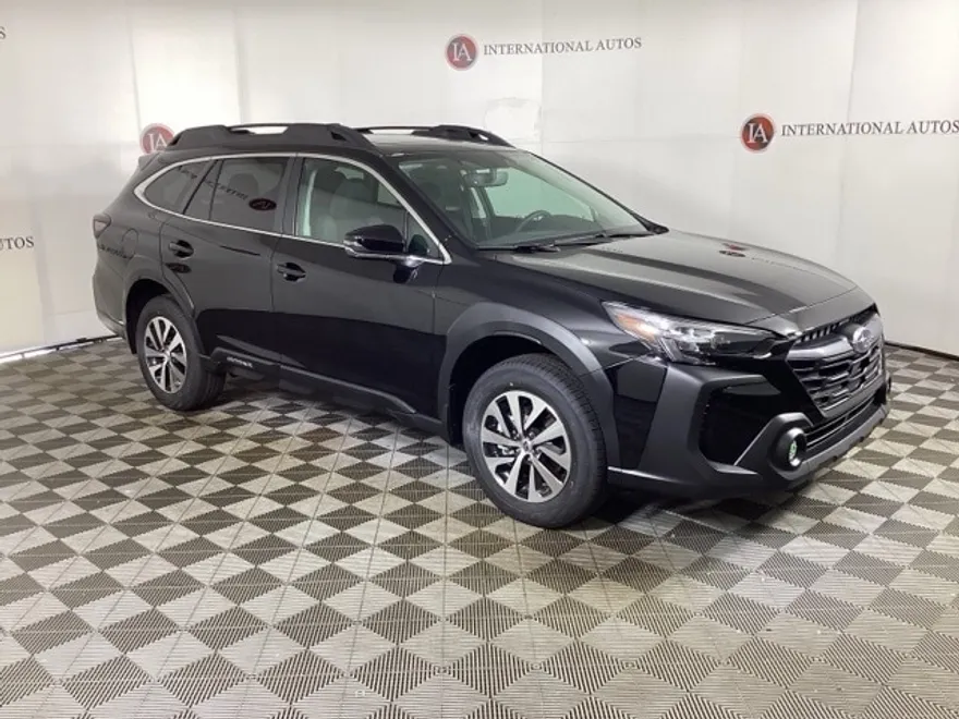 2025 Subaru Outback Premium photo 1