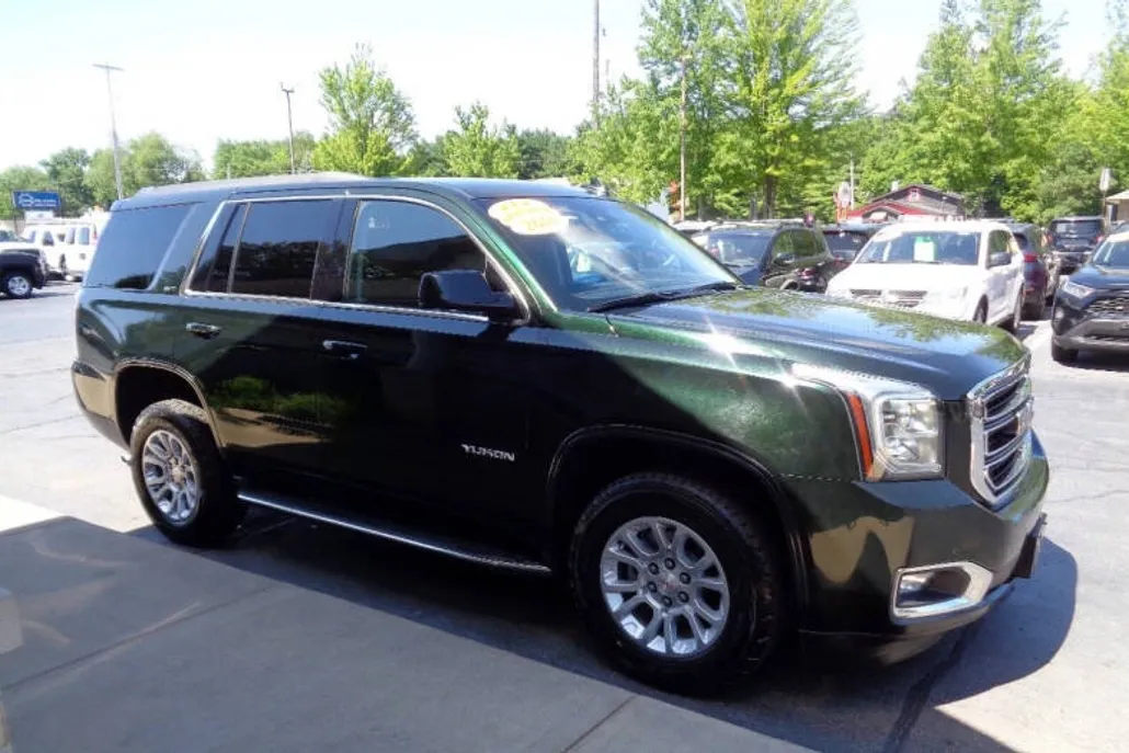 2016 Gmc Yukon SLT photo 1