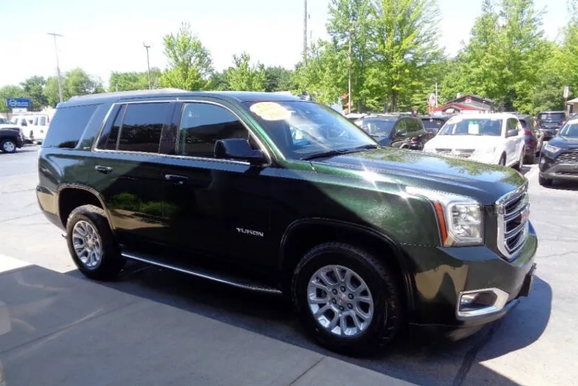2016 Gmc Yukon SLT photo 1