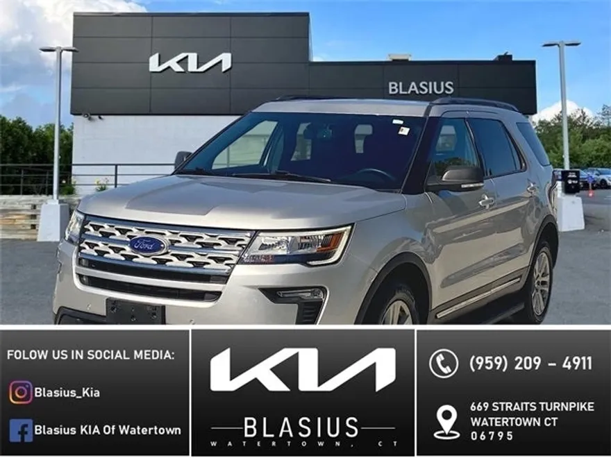 2019 Ford Explorer XLT photo 1