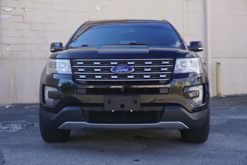 2016 Ford Explorer Limited Sport photo 1