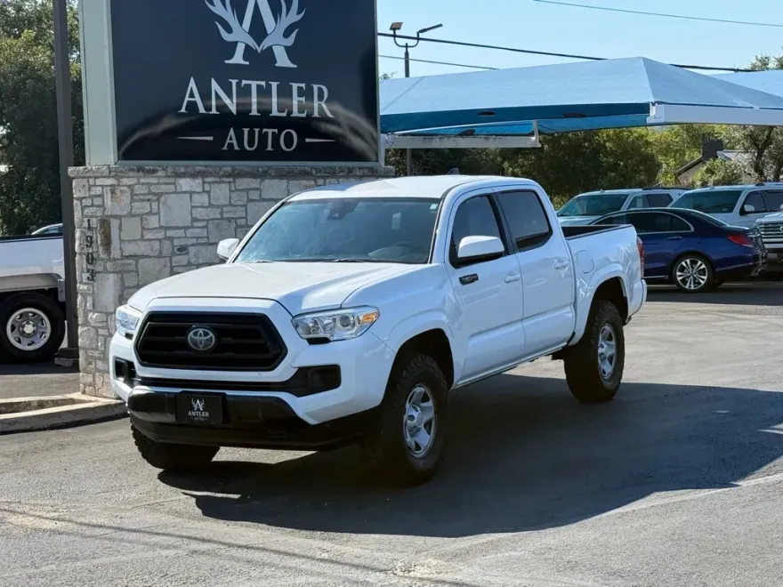 2020 Toyota Tacoma SR photo 1