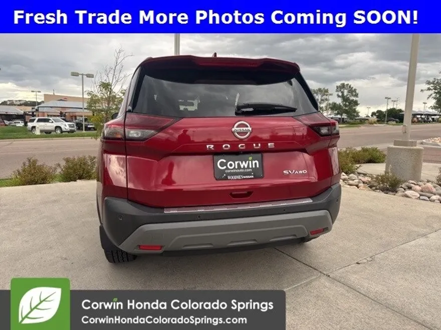 2021 Nissan Rogue SV photo 1