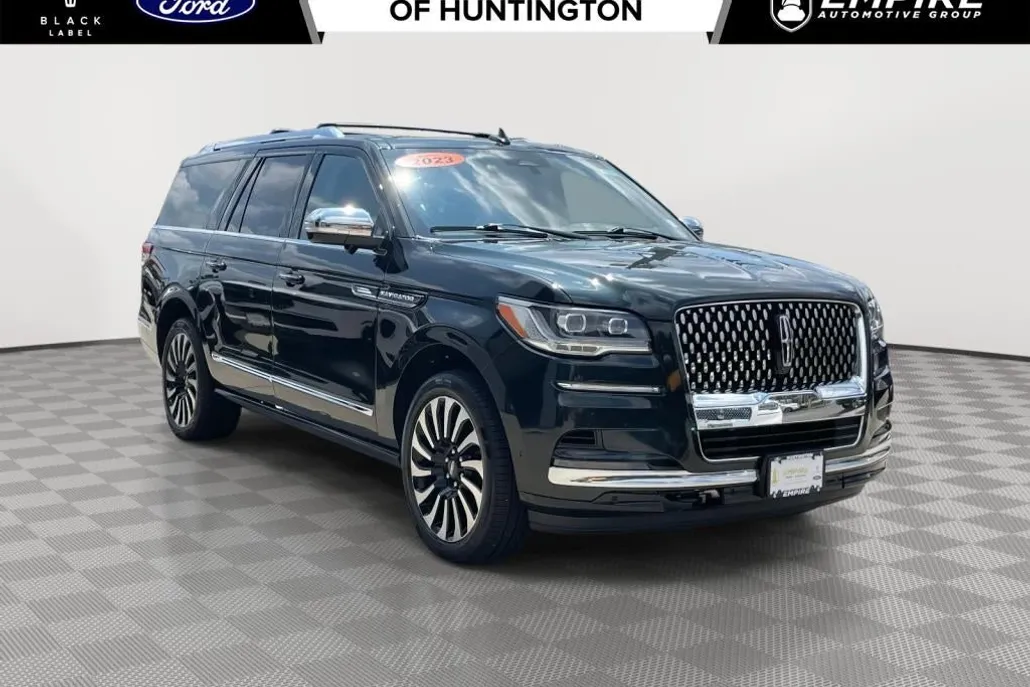 2023 Lincoln Navigator Black Label photo 1