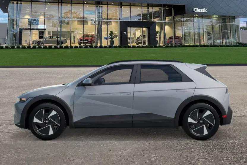 2025 Hyundai Ioniq 5 SEL photo 1