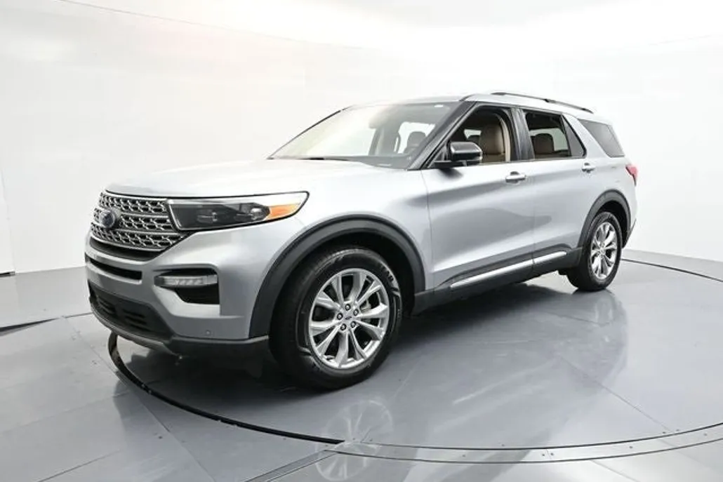 2020 Ford Explorer Limited photo 1