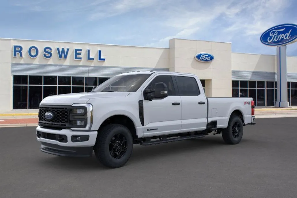 2025 Ford F-350 photo 1