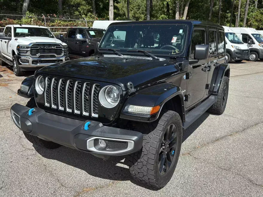 2023 Jeep Wrangler 4xe Sahara photo 1