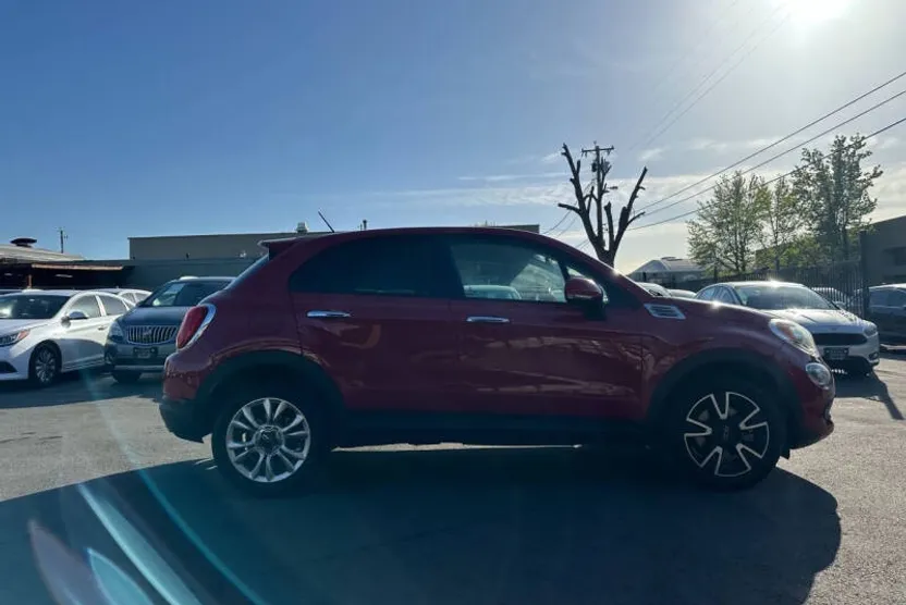 2016 Fiat 500X Easy Sport photo 1