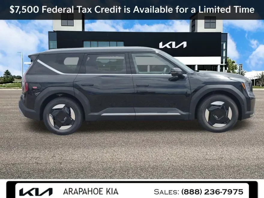 2026 Kia EV9 Land photo 1