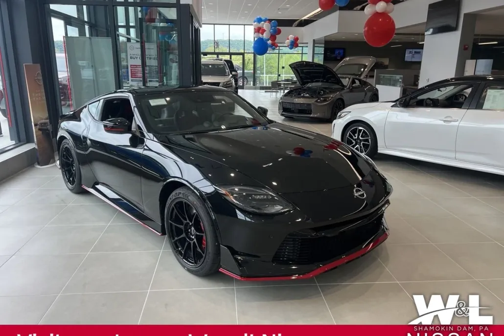 2024 Nissan Z Nismo photo 1