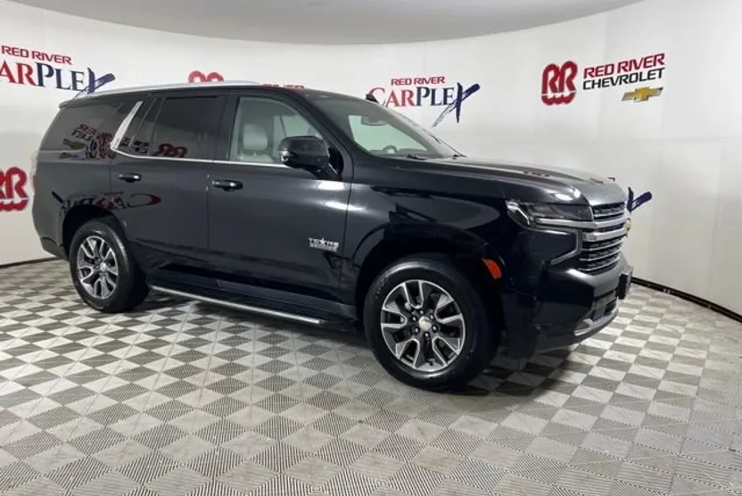 2021 Chevrolet Tahoe LT photo 1