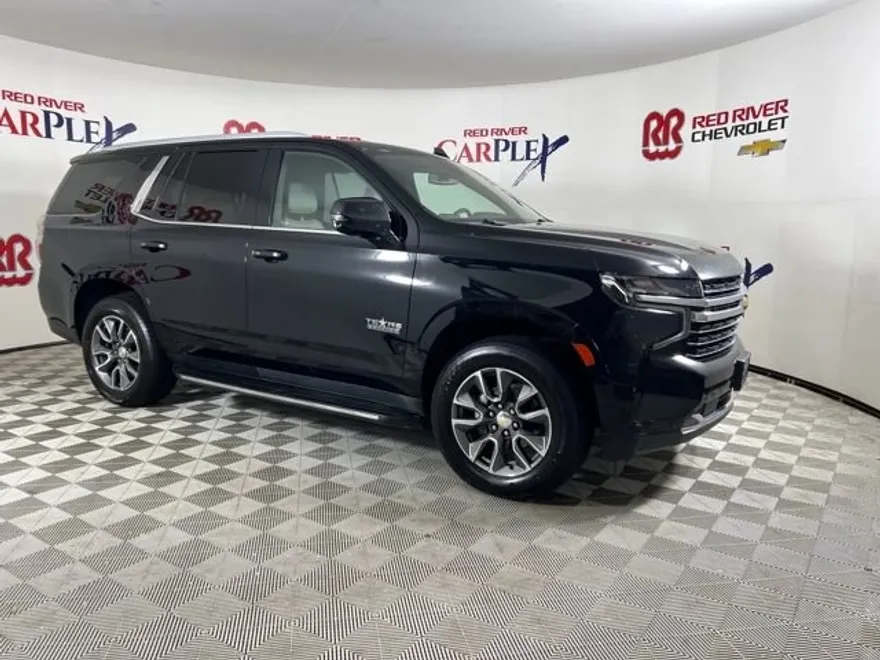 2021 Chevrolet Tahoe LT photo 1