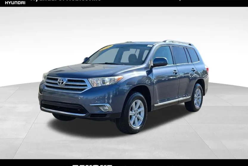 2012 Toyota Highlander Base photo 1