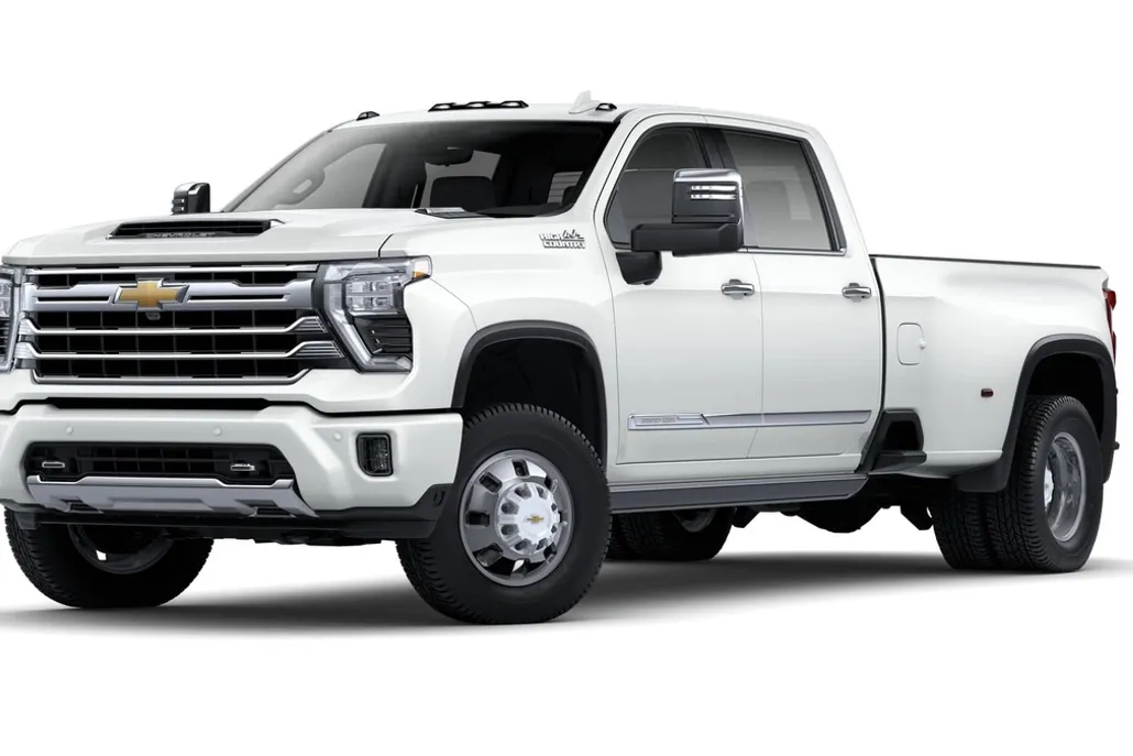 2025 Chevrolet Silverado 3500HD High Country photo 1
