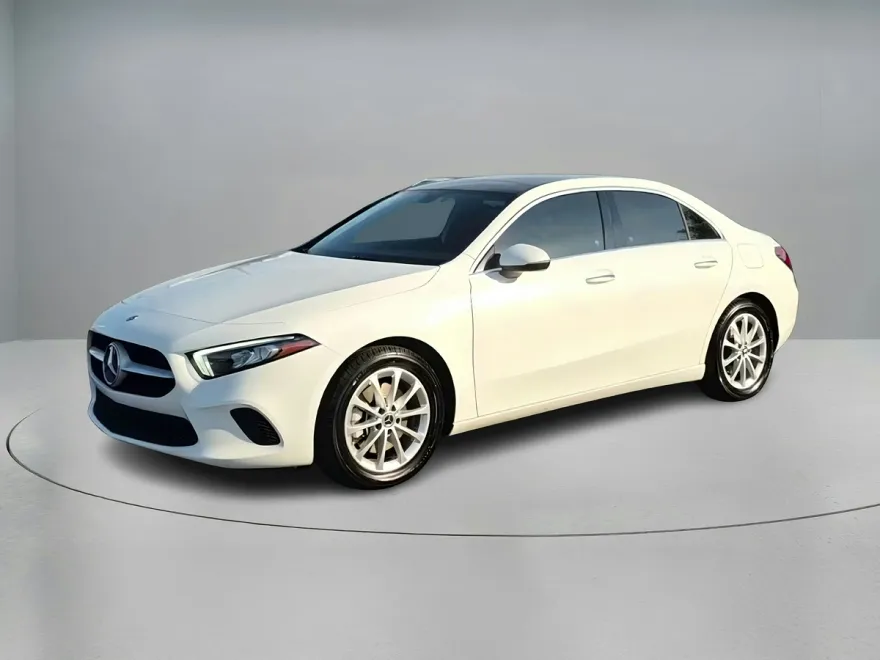 2019 Mercedes Benz A 220 photo 1