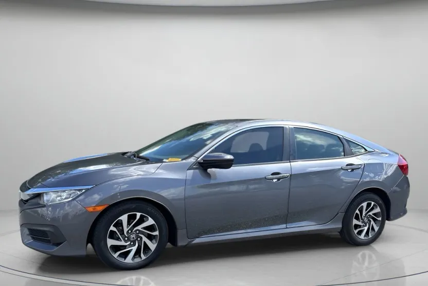 2017 Honda Civic EX photo 1