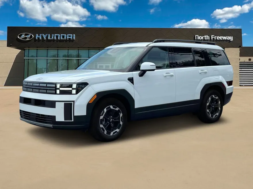 2025 Hyundai Santa Fe SEL photo 1