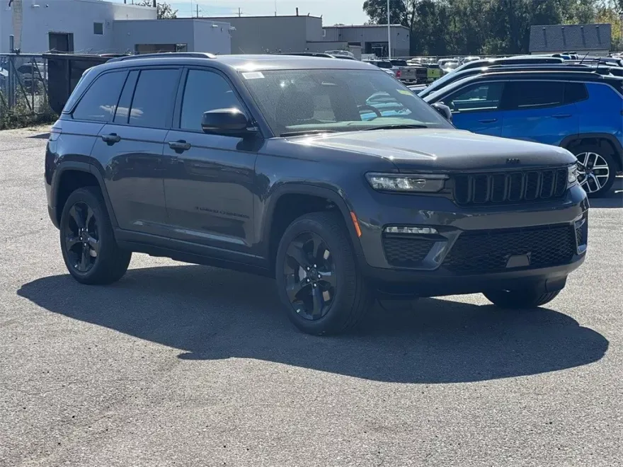 2025 Jeep Grand Cherokee Limited photo 1