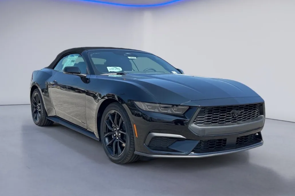 2025 Ford Mustang EcoBoost Premium Convertible photo 1