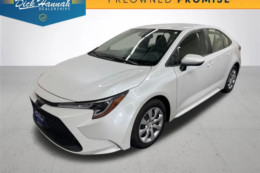 2022 Toyota Corolla LE photo 1
