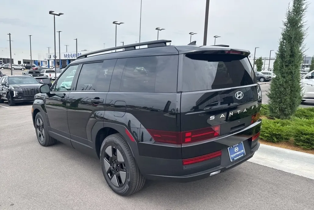 2026 Hyundai Santa Fe SEL photo 1